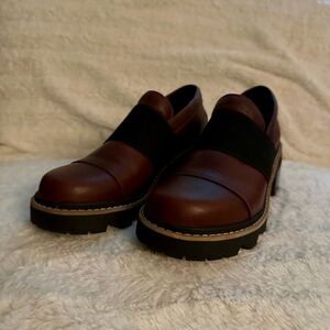 Sorel Women’s Burgundy Leather Heeled Loafer